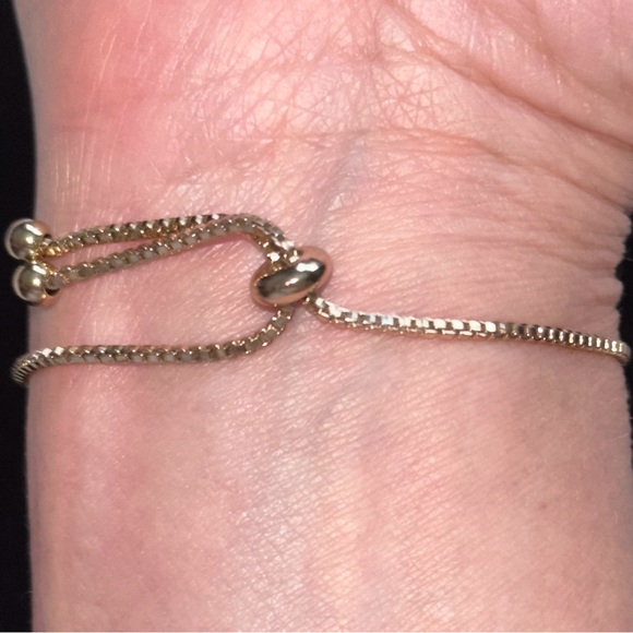 Banana Republic Adjustable Drawstring Bracelet Gold color - Picture 3 of 4